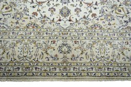 Full view of New Kashan rug from Iran / Persia, 350 × 245 cm in Beige tones