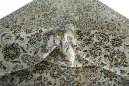 Surface texture of 2000s Kashan rug with natural Wool and intricate pattern