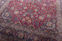 Close-up detail of 1930s Kashan rug from Iran / Persia showing Cork weave