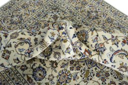 Surface texture of New Kashan rug with natural Wool and intricate pattern