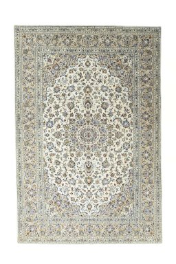 Full view of New Kashan rug from Iran / Persia, 367 × 246 cm in Beige tones