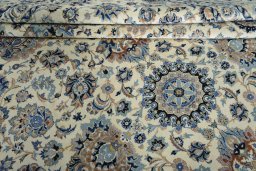 Close-up detail of 1950s Kashan rug from Iran / Persia showing Wool weave