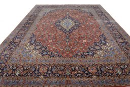 Surface texture of New Kashan rug with natural Cork and intricate pattern