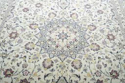 Central medallion detail of New Kashan rug from Iran / Persia