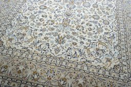 Close-up detail of 2000s Kashan rug from Iran / Persia showing Wool weave