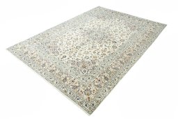 Corner detail of New Kashan rug showing border pattern and Wool pile