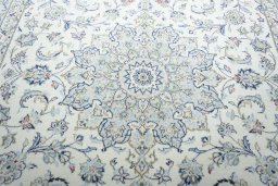 Central medallion detail of New Kashan rug from Iran / Persia