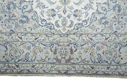 Full view of New Kashan rug from Iran / Persia, 303 × 197 cm in Beige tones