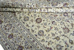 Close-up detail of New Kashan rug from Iran / Persia showing Wool weave