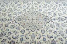 Central medallion detail of New Kashan rug from Iran / Persia
