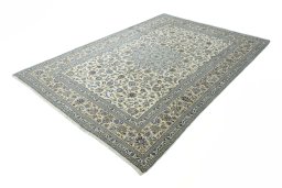 Corner detail of New Kashan rug showing border pattern and Wool pile