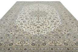Surface texture of New Kashan rug with natural Wool and intricate pattern