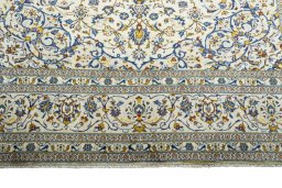 Full view of New Kashan rug from Iran / Persia, 342 × 241 cm in Beige tones