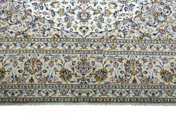 Full view of New Kashan rug from Iran / Persia, 410 × 296 cm in Beige tones