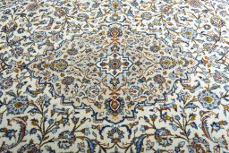 Central medallion detail of 2000s Kashan rug from Iran / Persia