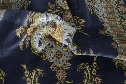 Surface texture of 2000s Kashan rug with natural Wool and intricate pattern