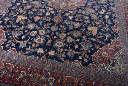 Close-up detail of 1930s Kashan rug from Iran / Persia showing Wool weave