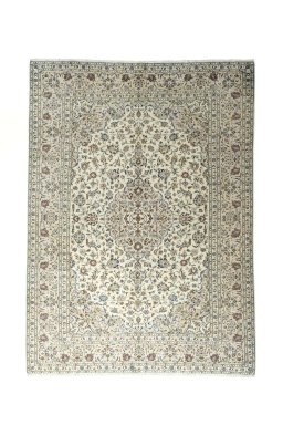 Full view of 2000s Kashan rug from Iran / Persia, 335 × 245 cm in Beige tones