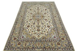 Surface texture of New Kashan rug with natural Cork and intricate pattern