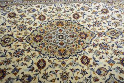 Central medallion detail of New Kashan rug from Iran / Persia