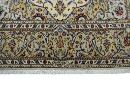 Full view of New Kashan rug from Iran / Persia, 247 × 145 cm in Beige tones