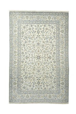 Full view of New Kashan rug from Iran / Persia, 295 × 194 cm in Beige tones