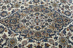 Central medallion detail of 2000s Kashan rug from Iran / Persia