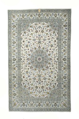 Full view of New Kashan rug from Iran / Persia, 325 × 200 cm in Beige tones