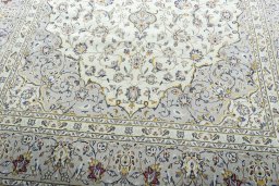 Close-up detail of 2000s Kashan rug from Iran / Persia showing Wool weave