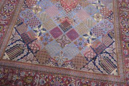 Close-up detail of 1930s Kashan rug from Iran / Persia showing Silk weave