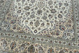 Close-up detail of 2000s Kashan rug from Iran / Persia showing Wool weave