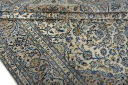 Close-up detail of 2000s Kashan rug from Iran / Persia showing Wool weave