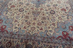 Close-up detail of 1930s Kashan rug from Iran / Persia showing Wool weave