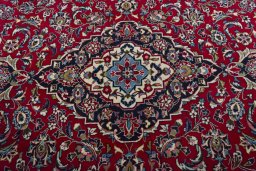 Central medallion detail of 2000s Kashan rug from Iran / Persia