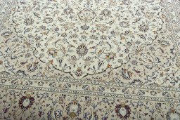 Close-up detail of 2000s Kashan rug from Iran / Persia showing Wool weave