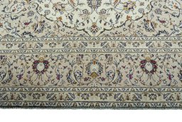 Full view of 2000s Kashan rug from Iran / Persia, 410 × 286 cm in Beige tones