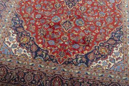 Close-up detail of 2000s Kashan rug from Iran / Persia showing Cork weave