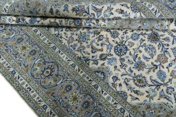 Close-up detail of 2000s Kashan rug from Iran / Persia showing Cork weave