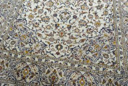 Close-up detail of 2000s Kashan rug from Iran / Persia showing Wool weave