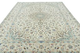 Surface texture of New Kashan rug with natural Wool and intricate pattern