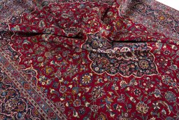 Surface texture of 1970s Kashan rug with natural Wool and intricate pattern