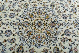 Central medallion detail of New Kashan rug from Iran / Persia