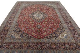 Surface texture of 2000s Kashan rug with natural Cork and intricate pattern