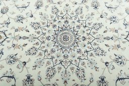 Central medallion detail of New Kashan rug from Iran / Persia