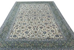 Surface texture of 1970s Kashan rug with natural Wool and intricate pattern