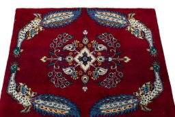 Surface texture of 2000s Kashan rug with natural Wool and intricate pattern