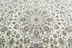 Central medallion detail of New Kashan rug from Iran / Persia