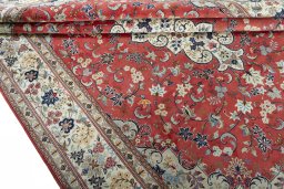 Close-up detail of New Kashan rug from Iran / Persia showing Wool weave