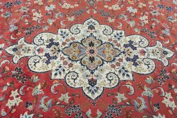 Central medallion detail of New Kashan rug from Iran / Persia