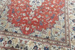 Close-up detail of New Kashan rug from Iran / Persia showing Wool weave